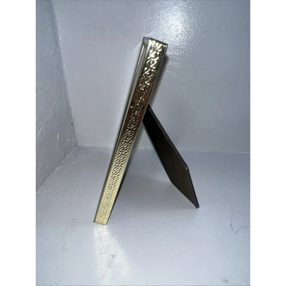N/A vtg gold